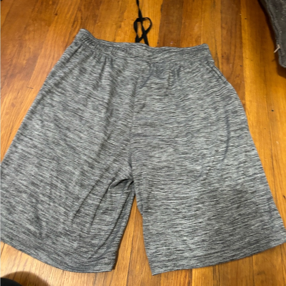 Gray Reebok shorts! - Picture 3 of 5